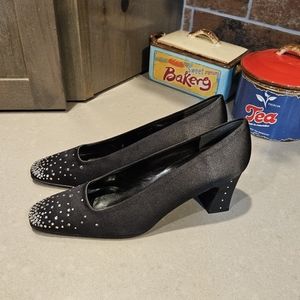 Palizzio Black High Heels. Size 7‎